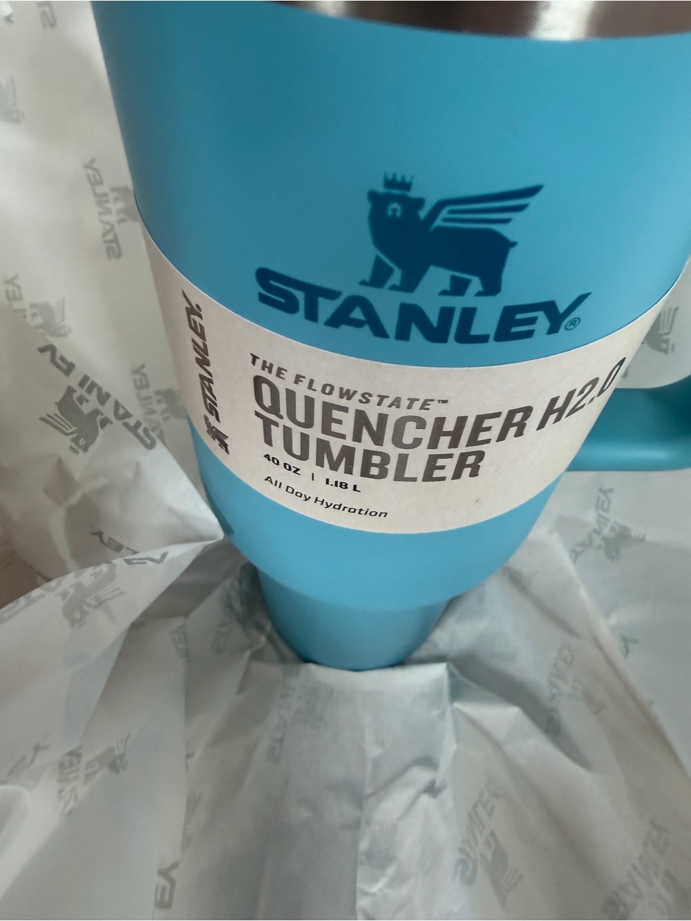 STANLEY 40 oz tumble!! Sky blue!! Lid, straw , box! Brand new! - Picture 4 of 5